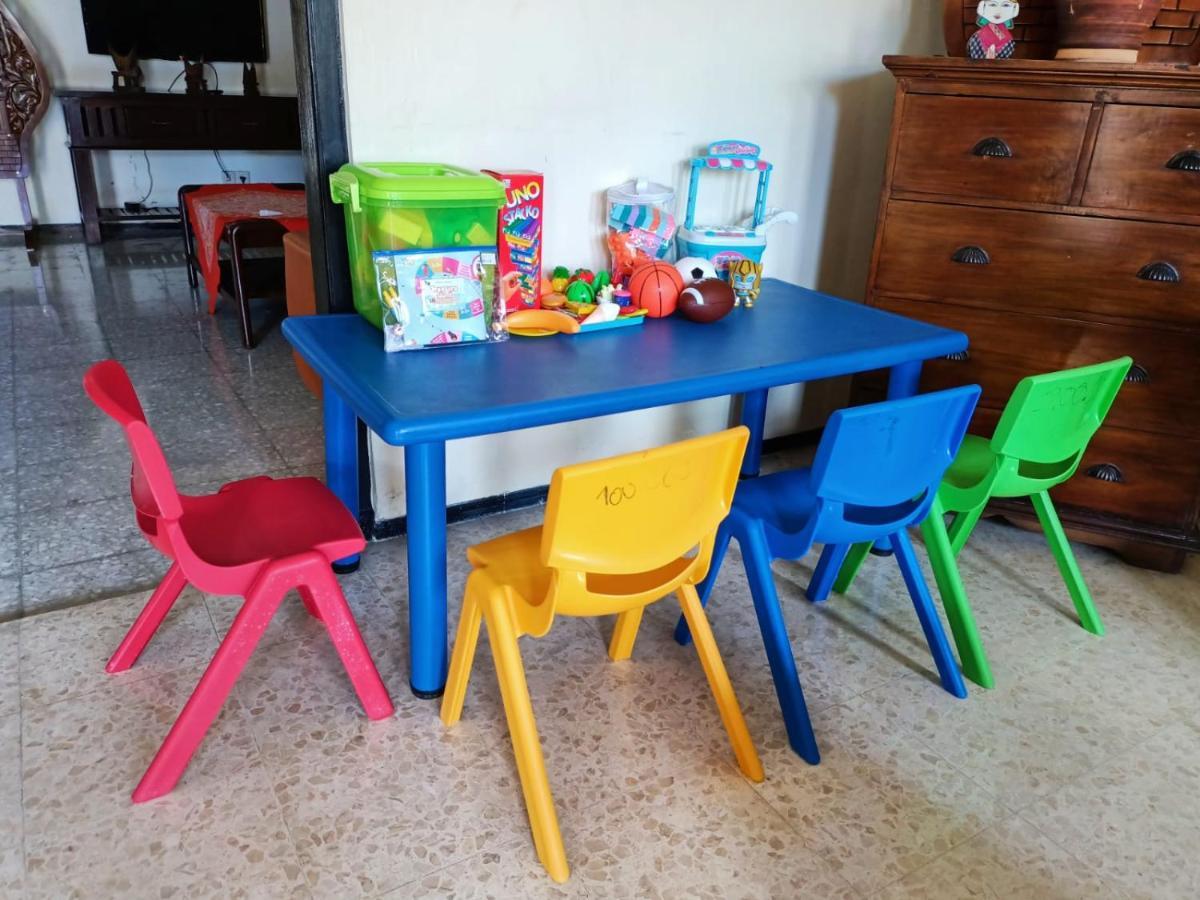 Rumah Kami Guest House Γιογκιακάρτα Εξωτερικό φωτογραφία