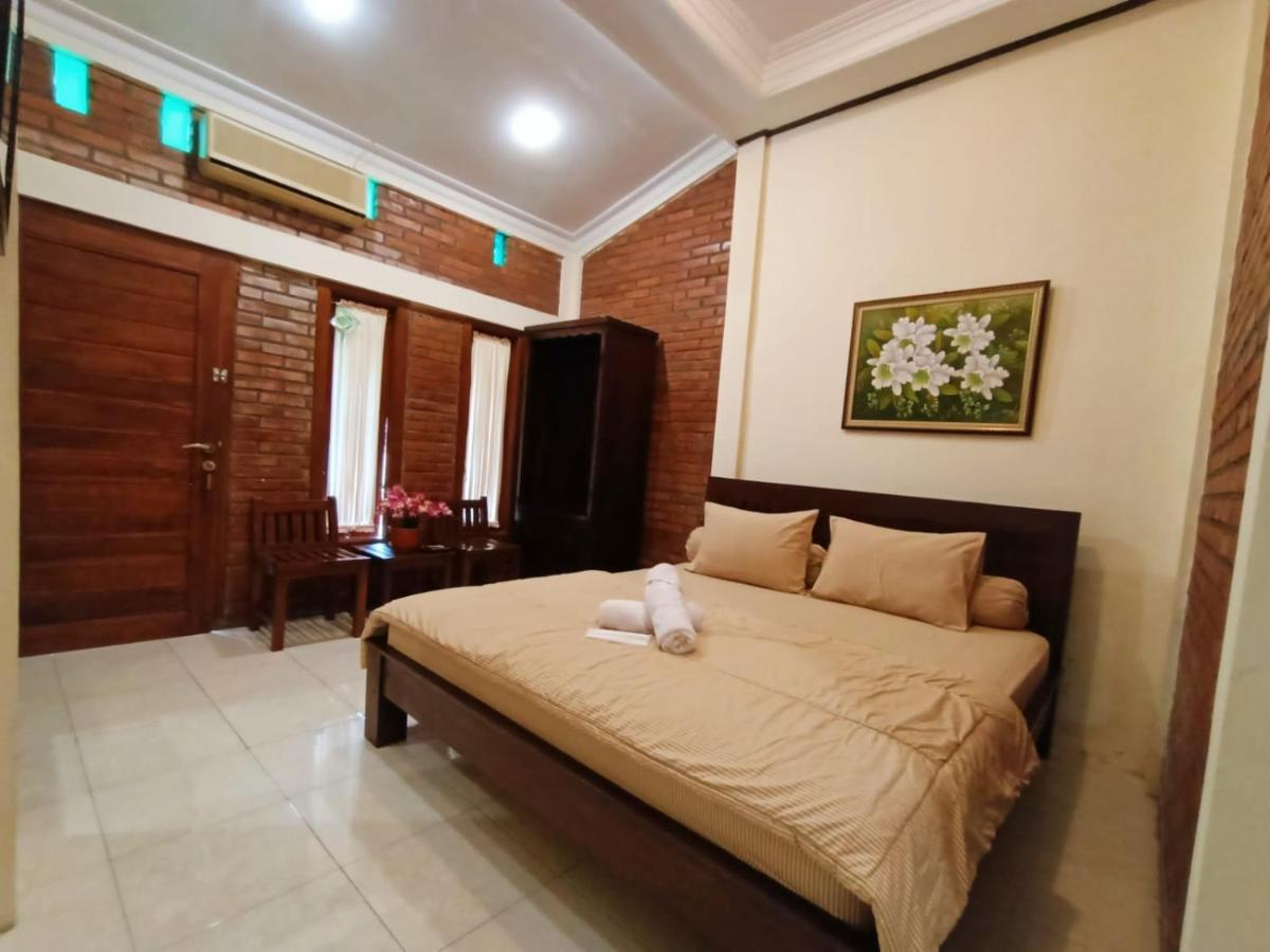 Rumah Kami Guest House Γιογκιακάρτα Εξωτερικό φωτογραφία