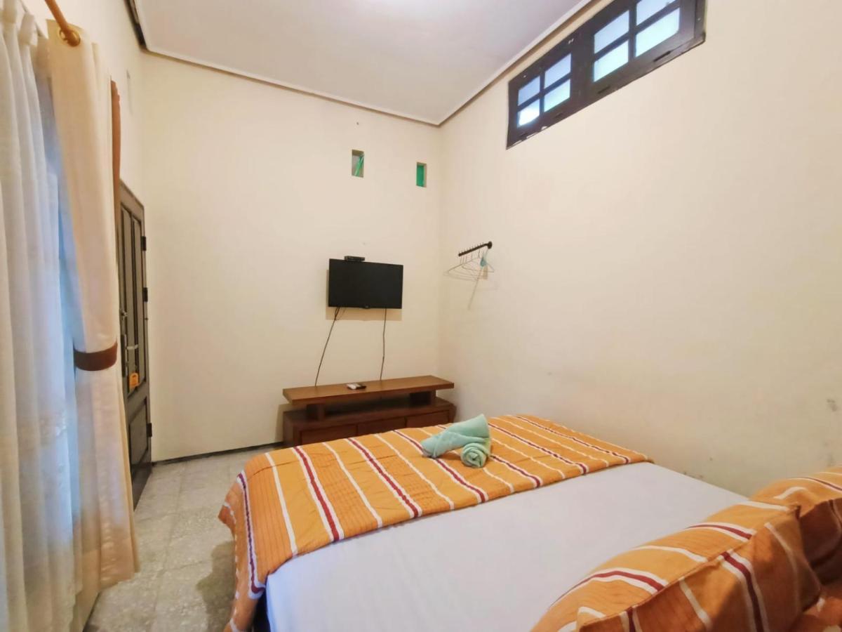 Rumah Kami Guest House Γιογκιακάρτα Εξωτερικό φωτογραφία