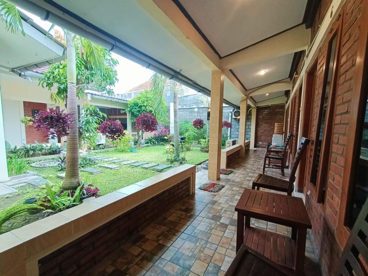 Rumah Kami Guest House Γιογκιακάρτα Εξωτερικό φωτογραφία